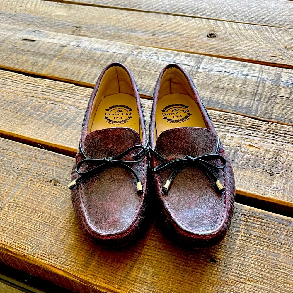 Driver Club Usa Womens Moccasin Flat Shoes Maroon Leather, 8 Never worn outside